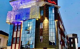 God'S Touch Apartments Signature